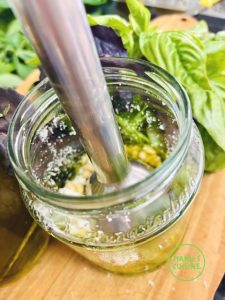 pesto bio manjericao basilikum