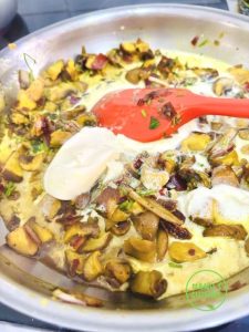pilzgulasch mit rösti bio
goulash de cogumelos com roesti bio