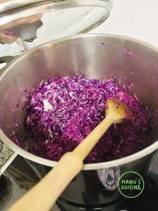 couve-roxa com uvas bio blaukraut mit weintrauben bio