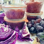 couve-roxa com uvas bio blaukraut mit weintrauben bio